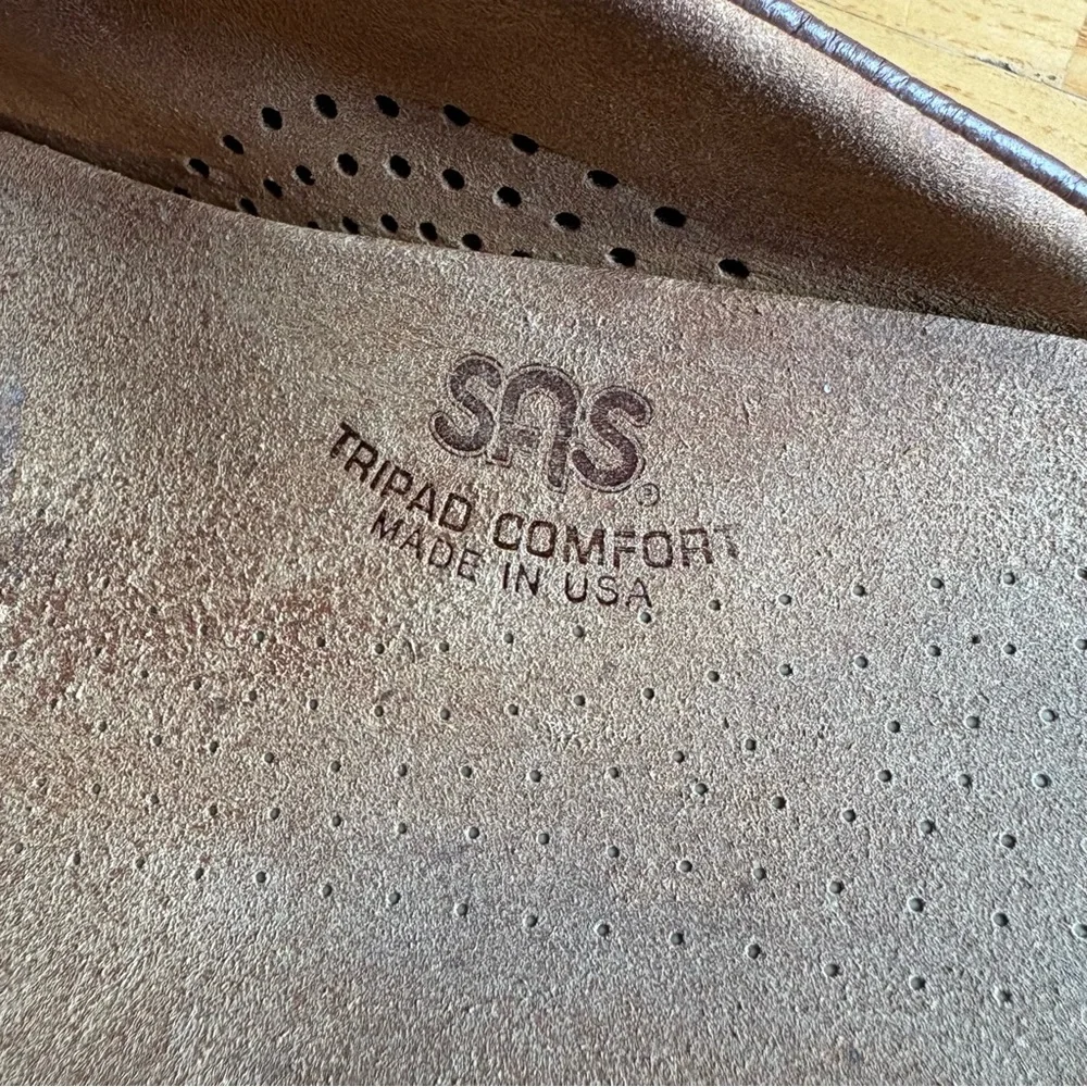 SAS Cozy Leather Slide Sandals Comfortable brown Adjustable Amber Women’s Sz 8.5